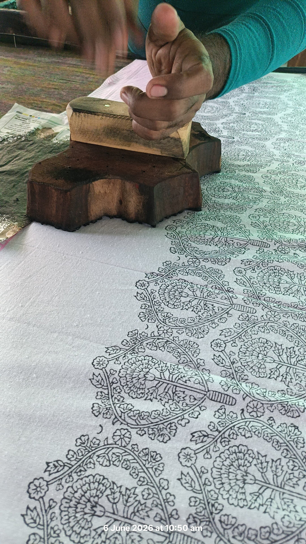 Table Runner 180cm - Midsummer Bloom