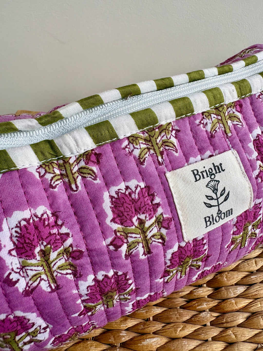 Small Wash Bag - Thistle