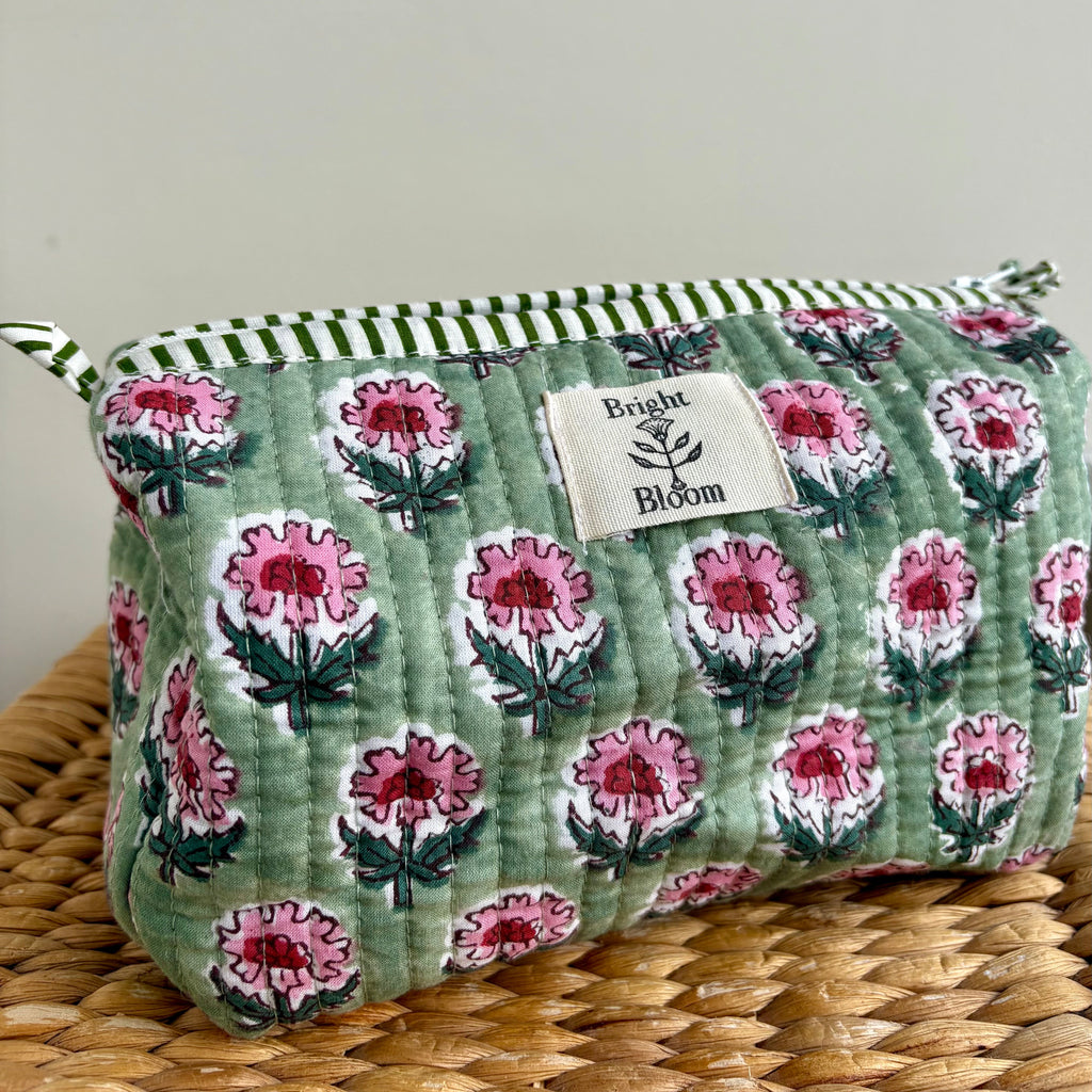 Small Wash Bag - Carnation