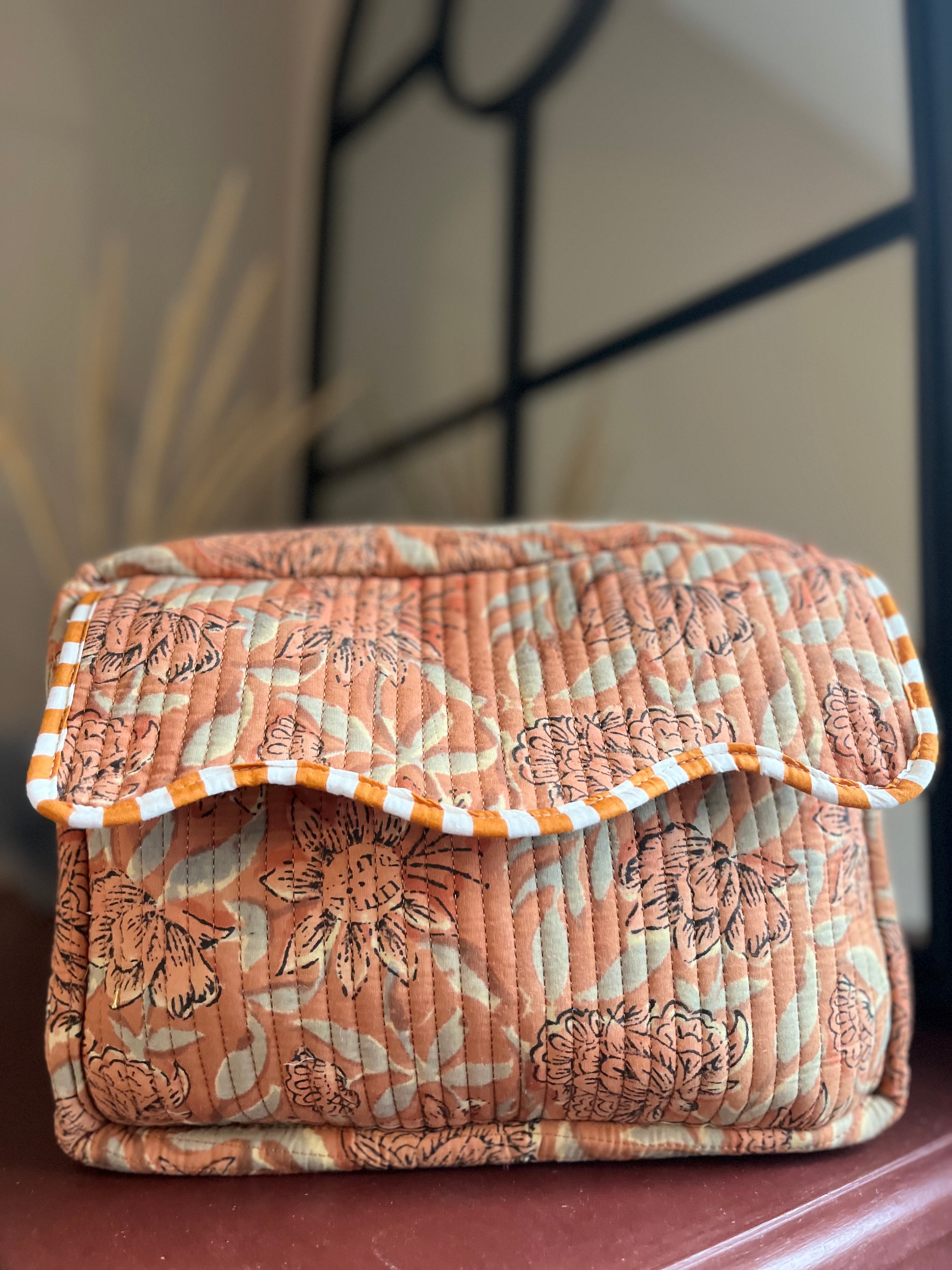 Scallop Wash Bag - Autumn Garden